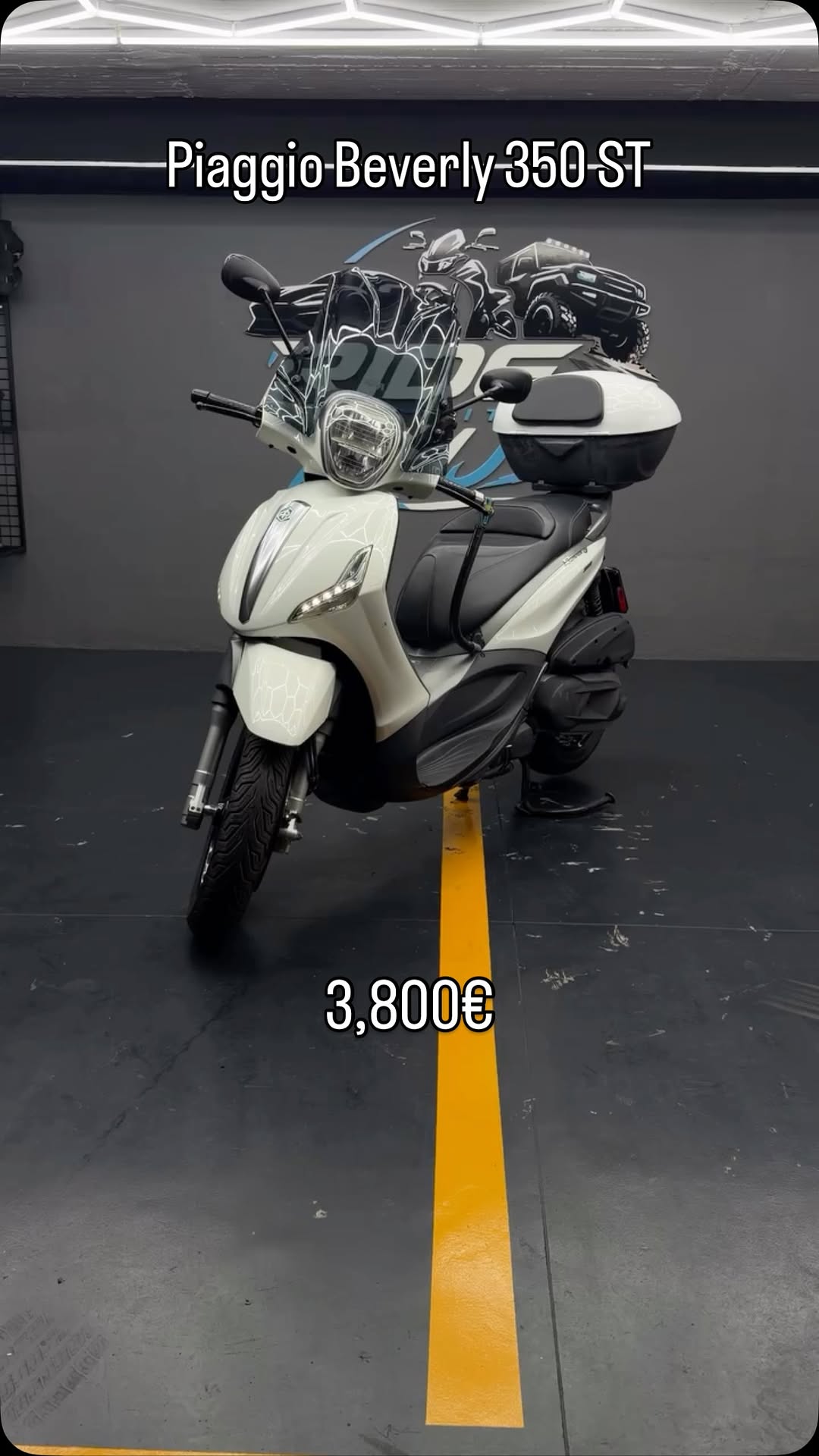 2013 Piaggio Beverly 350 Sport Touring - 1